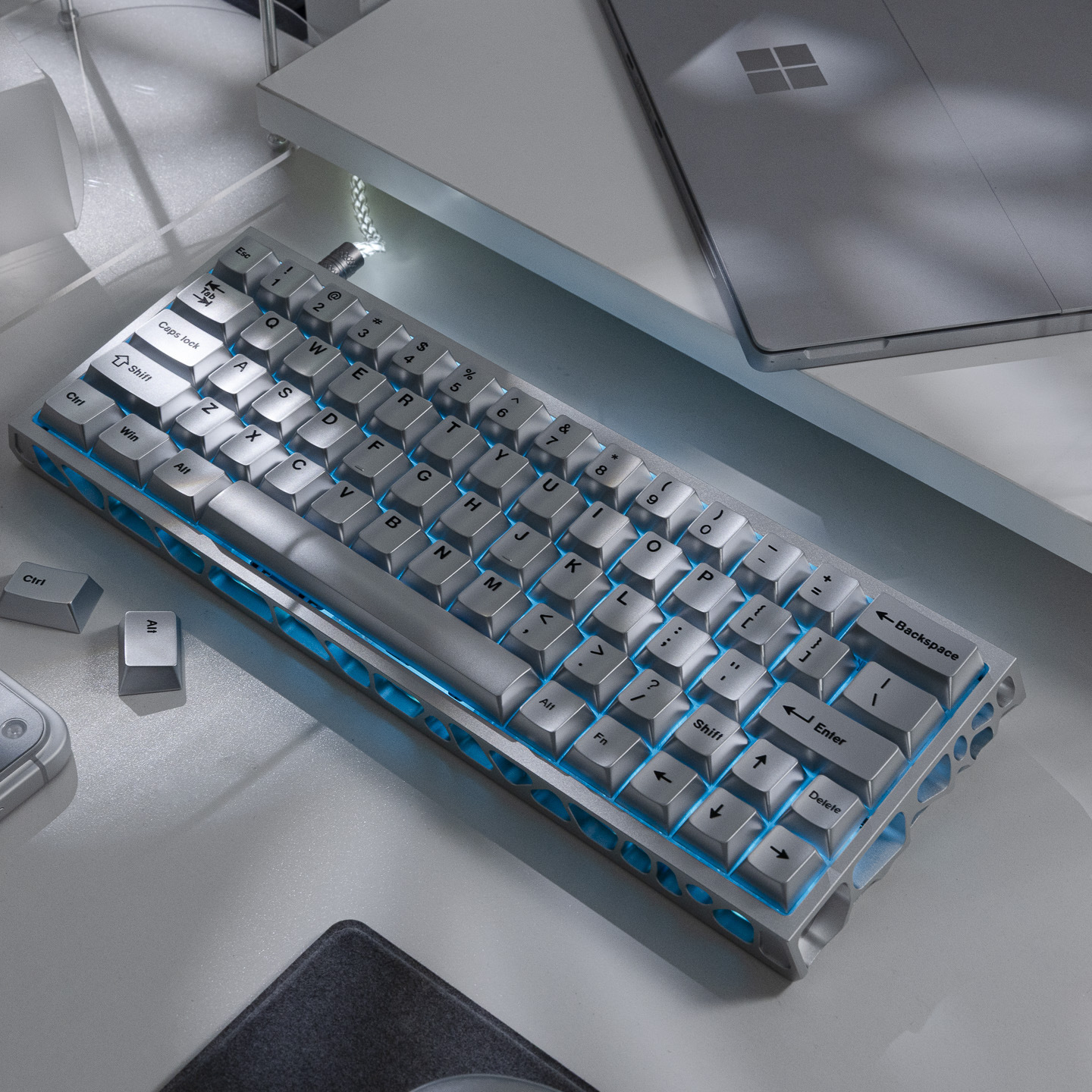 Silver Metallic Paint Small Fu - Gaming Keyboard Extension incelemesi ve fiyatı